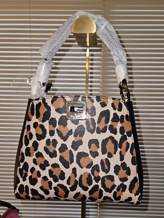 kate spade Handbags - NWOT Kate Spade New York Phoebe Small Top Handle Satchel